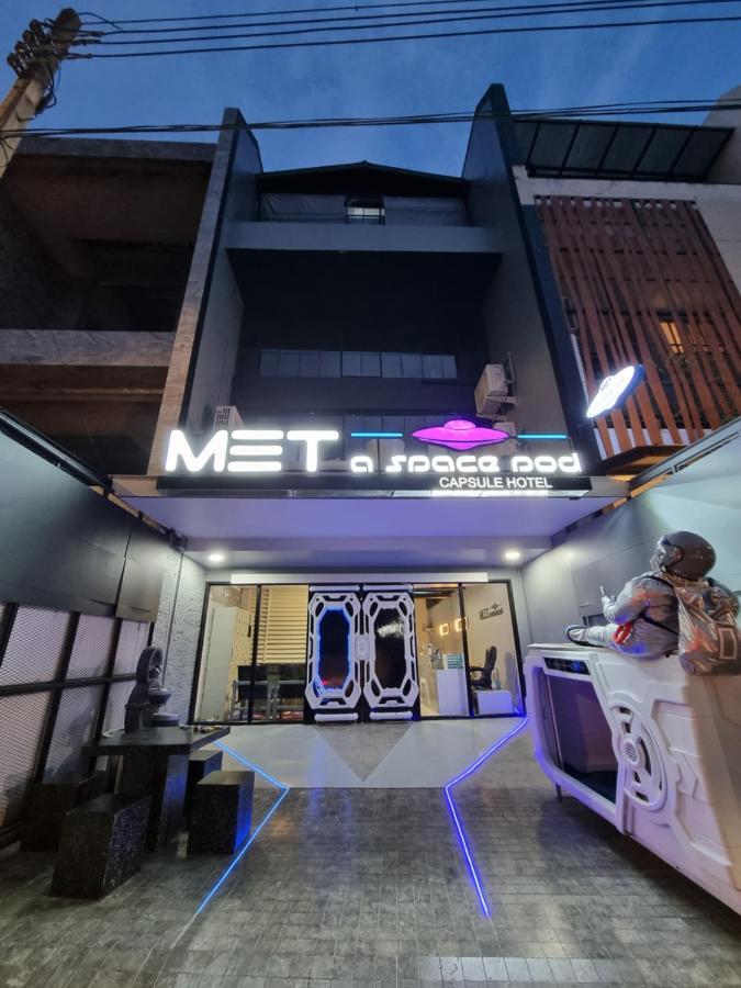 Met A Space Pod @Phrom Phong Μπανγκόκ Εξωτερικό φωτογραφία